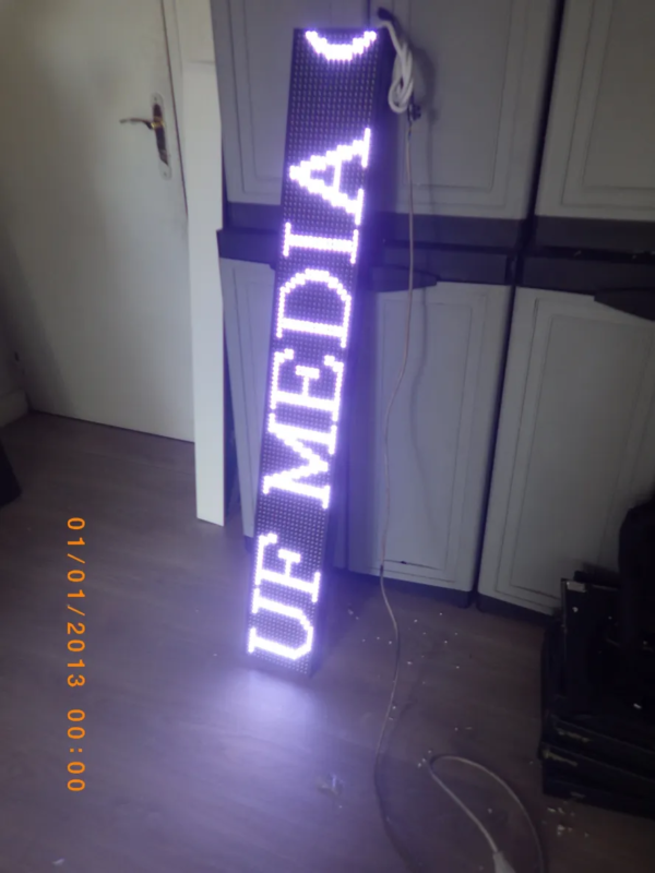 AFFICHAGE LED DOUBLE FACE “JOURNAL LUMINEUX” 20X100 CM EXTÉRIEUR ANIMÉ – Image 3